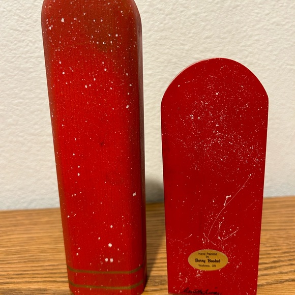 Handpainted Wooden Santa’s - Picture 2 of 13